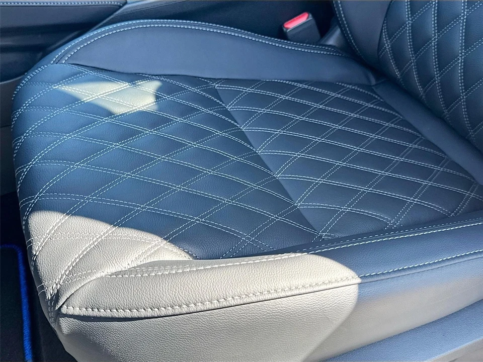 2025 Mitsubishi Outlander - Image 20 of 21