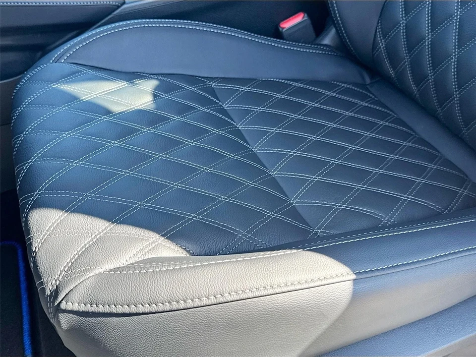 2025 Mitsubishi Outlander - Image 20 of 21