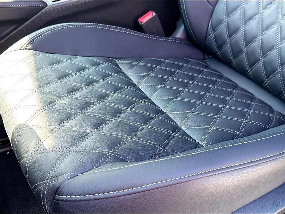 2025 Mitsubishi Outlander - Image 20 of 21
