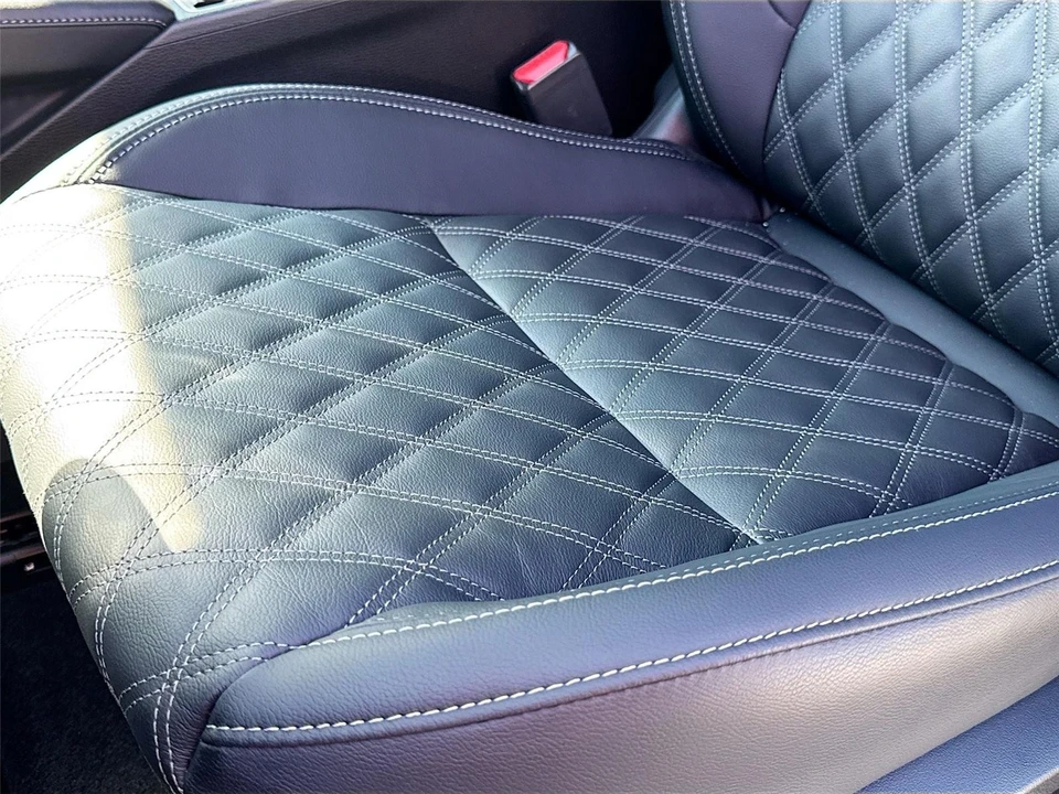 2025 Mitsubishi Outlander - Image 20 of 21