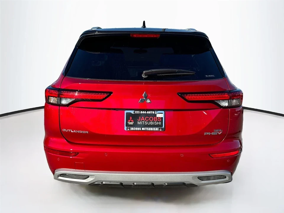 2025 Mitsubishi Outlander - Image 6 of 21
