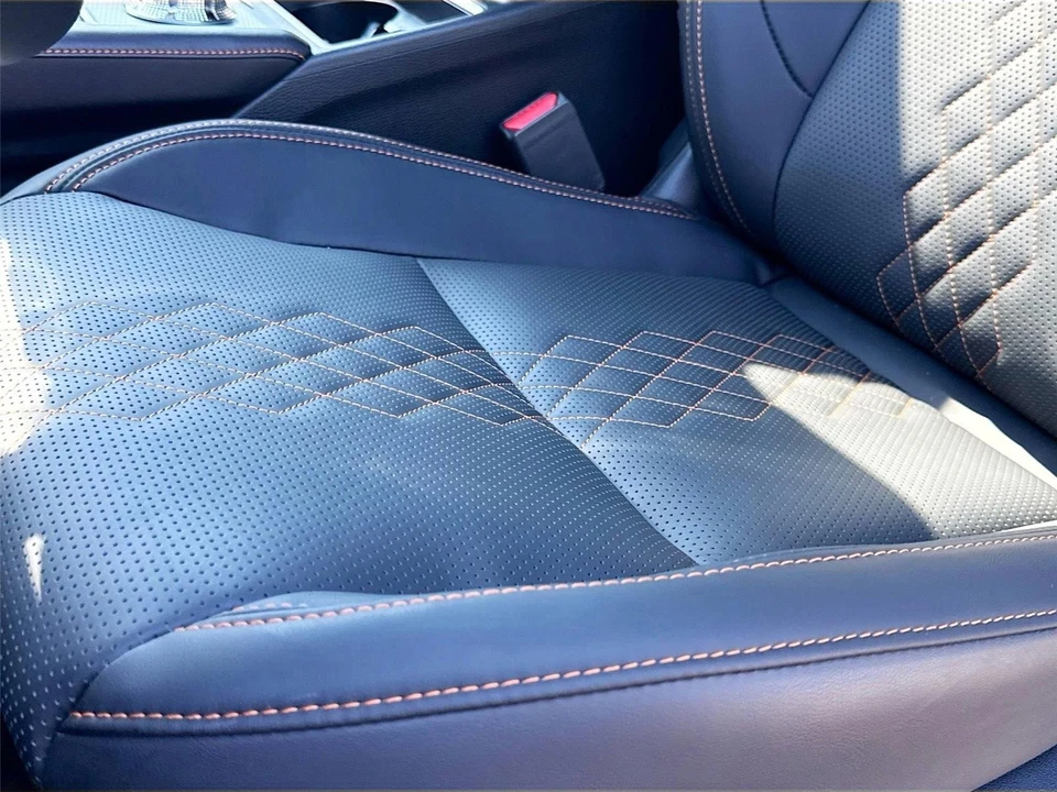 2025 Mitsubishi Outlander - Image 20 of 21