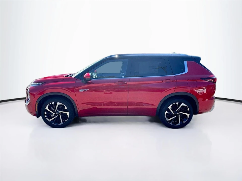 2025 Mitsubishi Outlander - Image 4 of 21