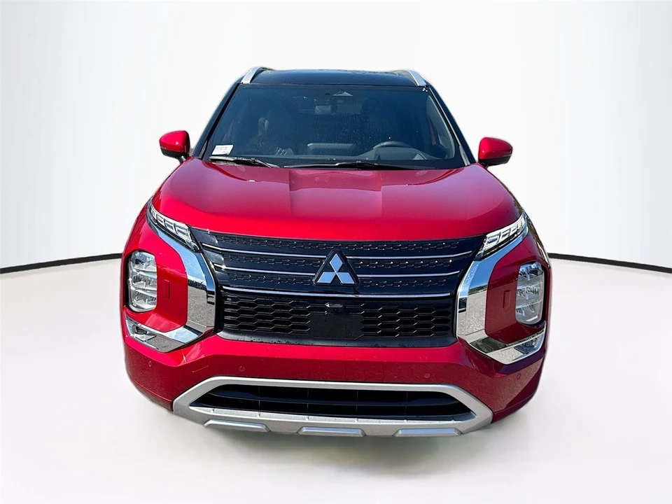 2025 Mitsubishi Outlander - Image 3 of 21