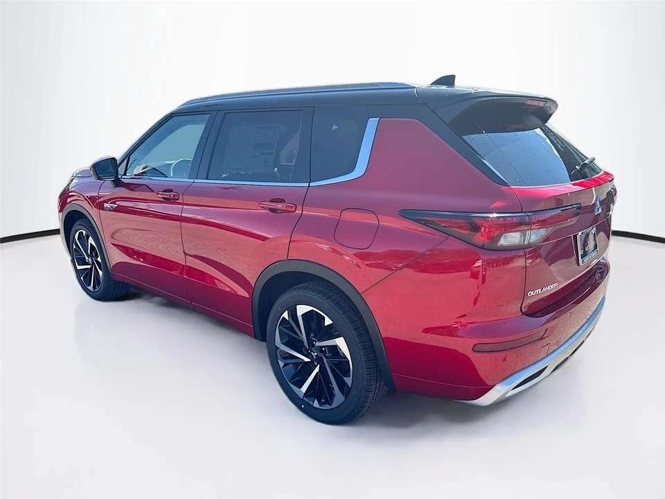 2025 Mitsubishi Outlander - Image 5 of 21