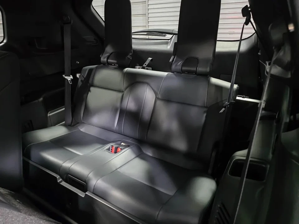 2025 Mitsubishi Outlander - Image 18 of 21