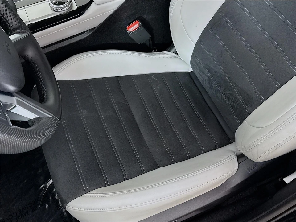 2025 Mitsubishi Outlander - Image 19 of 21