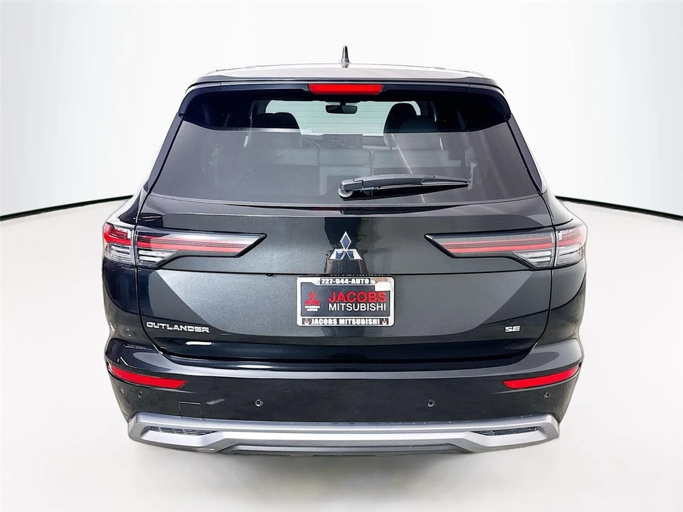 2025 Mitsubishi Outlander - Image 6 of 21