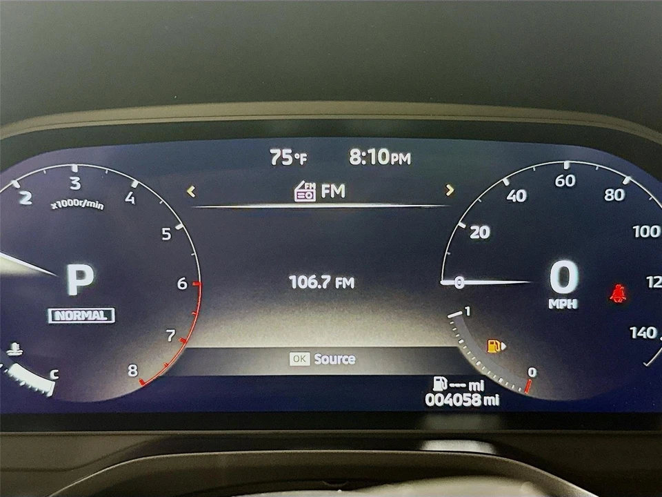 2025 Mitsubishi Outlander - Image 7 of 14