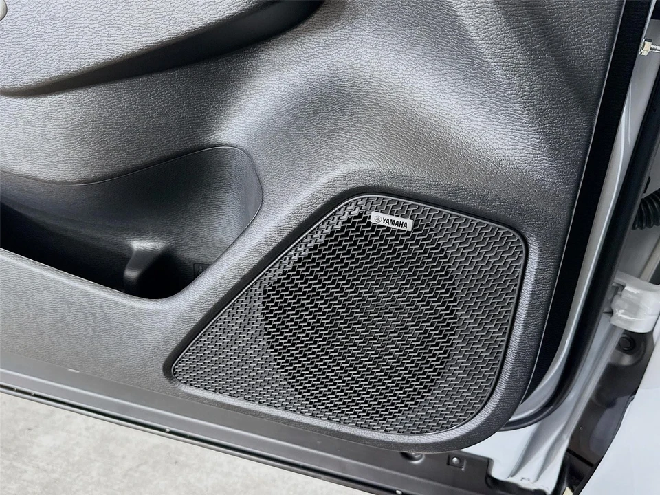 2025 Mitsubishi Outlander - Image 19 of 21