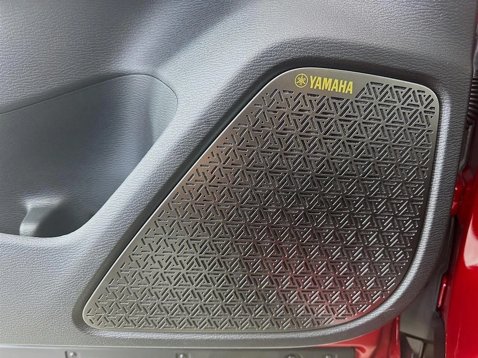 2025 Mitsubishi Outlander - Image 19 of 21