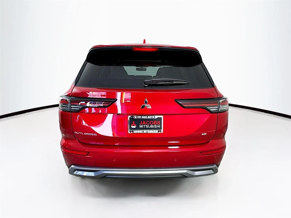 2025 Mitsubishi Outlander - Image 6 of 21