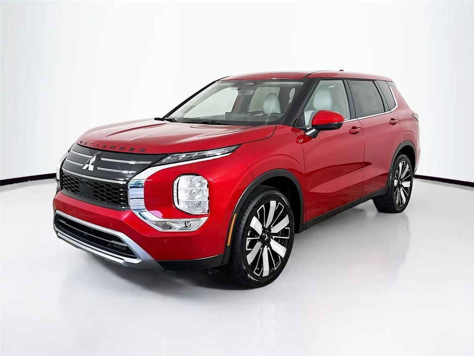 2025 Mitsubishi Outlander - Image 3 of 21