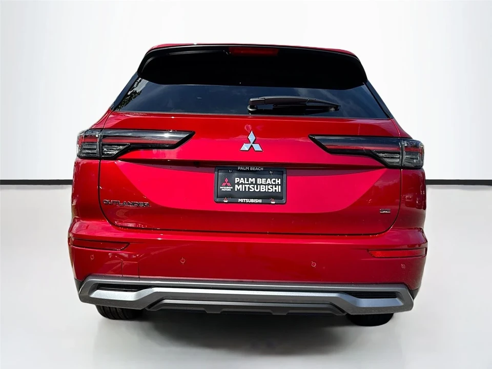 2025 Mitsubishi Outlander - Image 6 of 21