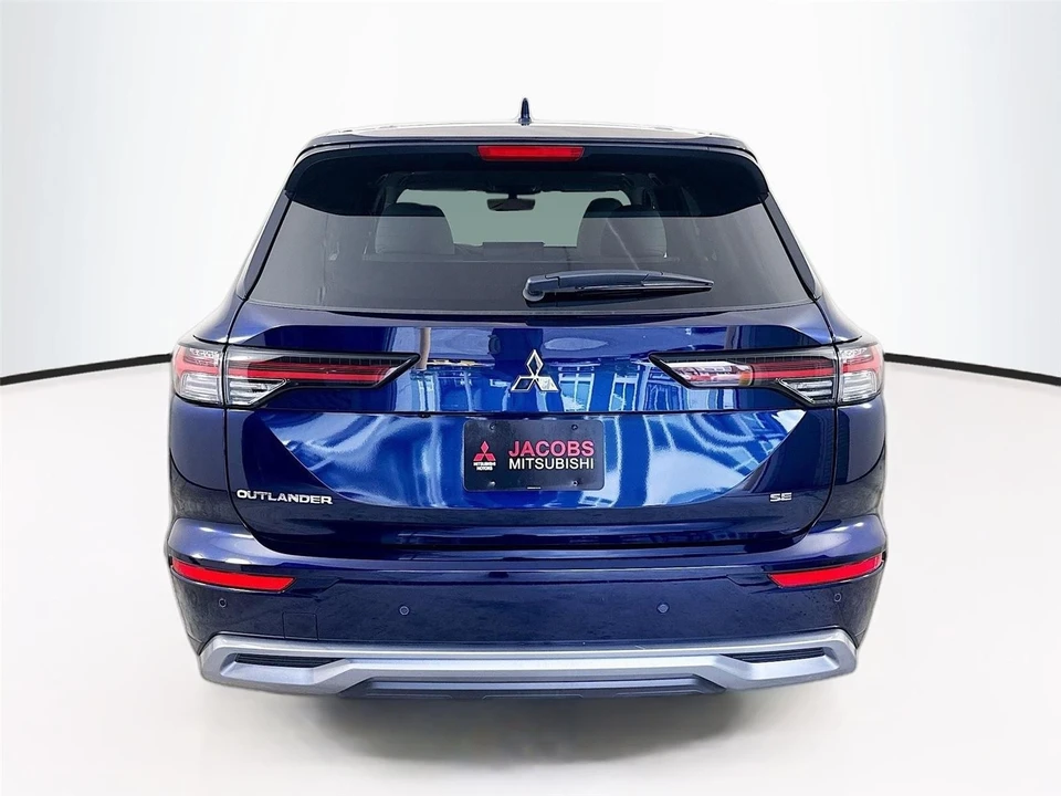 2025 Mitsubishi Outlander - Image 6 of 21