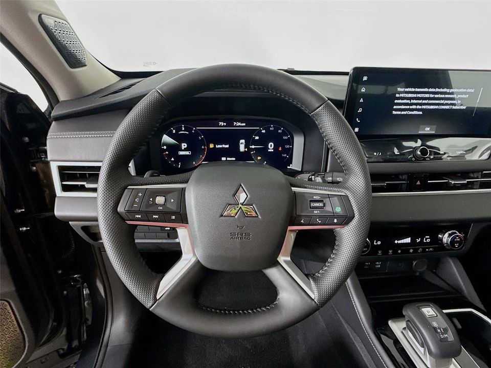 2025 Mitsubishi Outlander - Image 11 of 21