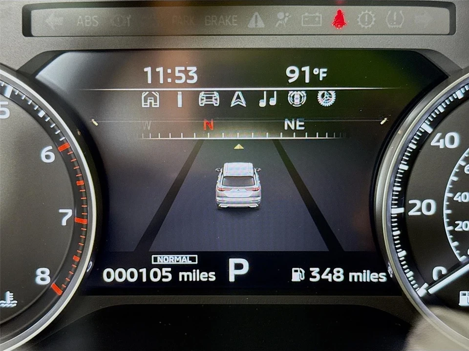 2025 Mitsubishi Outlander - Image 11 of 21