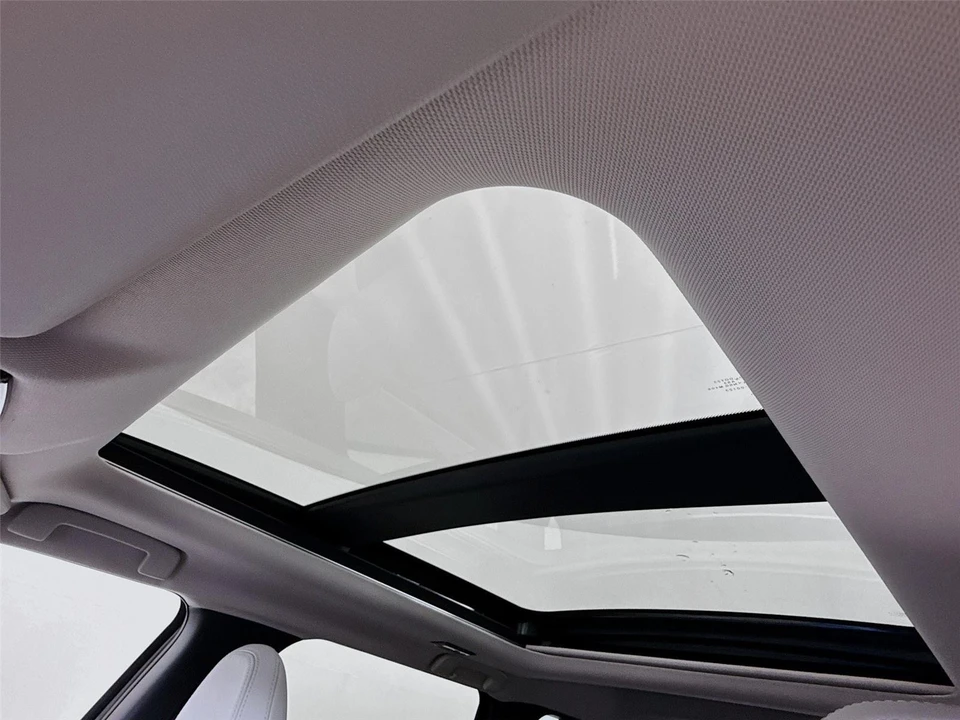 2025 Mitsubishi Outlander - Image 21 of 21