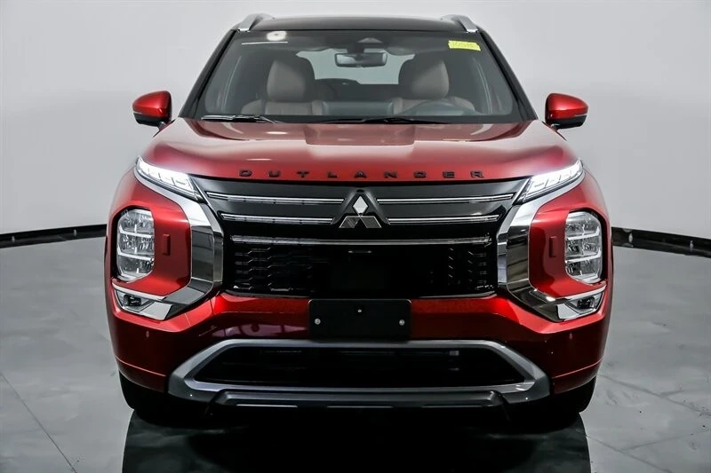 2025 Mitsubishi Outlander - Image 4 of 21