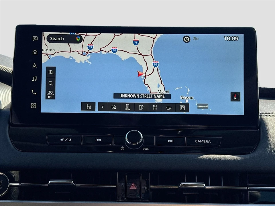 2025 Mitsubishi Outlander - Image 13 of 21