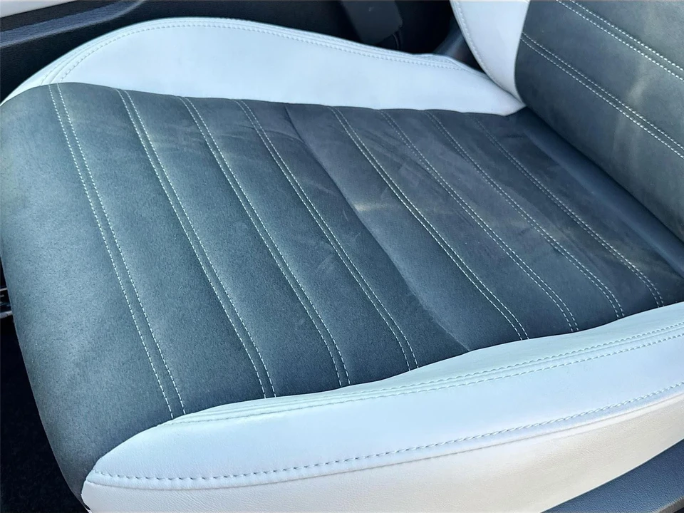 2025 Mitsubishi Outlander - Image 20 of 21