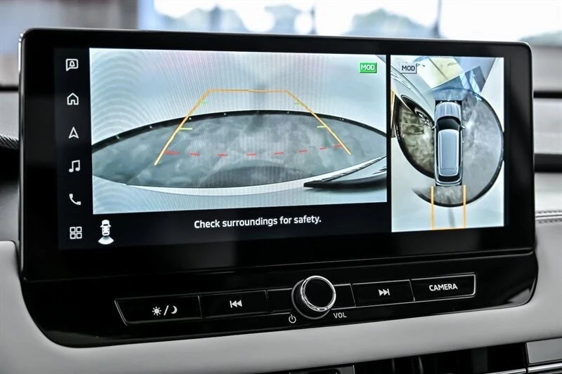 2025 Mitsubishi Outlander - Image 20 of 21