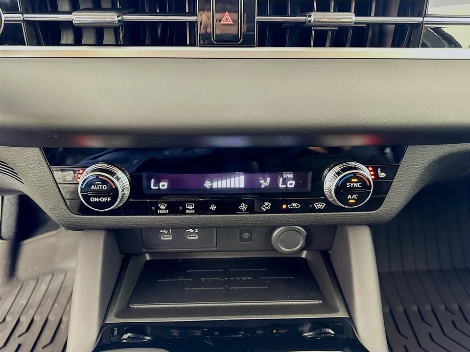 2025 Mitsubishi Outlander - Image 21 of 21