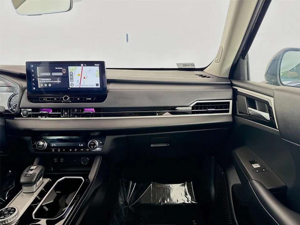 2025 Mitsubishi Outlander - Image 20 of 21