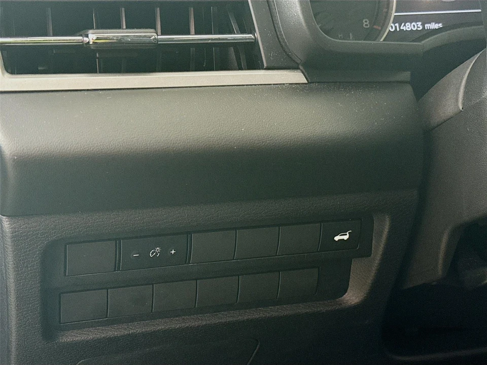 2025 Mitsubishi Outlander - Image 7 of 14