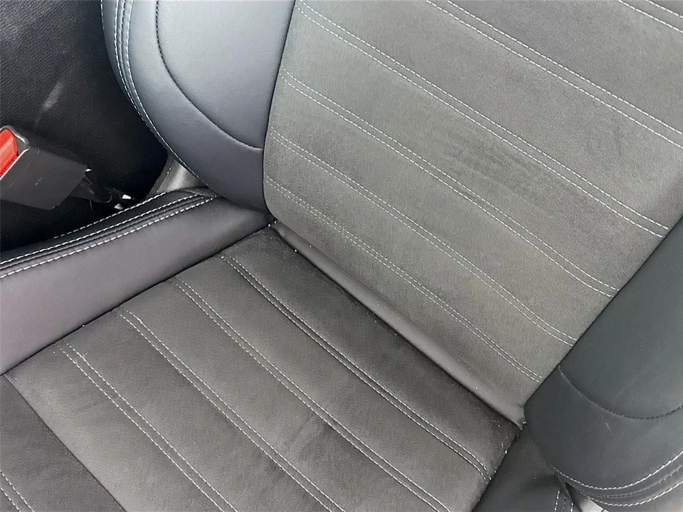 2025 Mitsubishi Outlander - Image 11 of 14