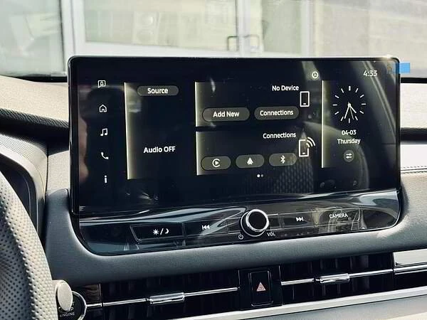2025 Mitsubishi Outlander - Image 14 of 19