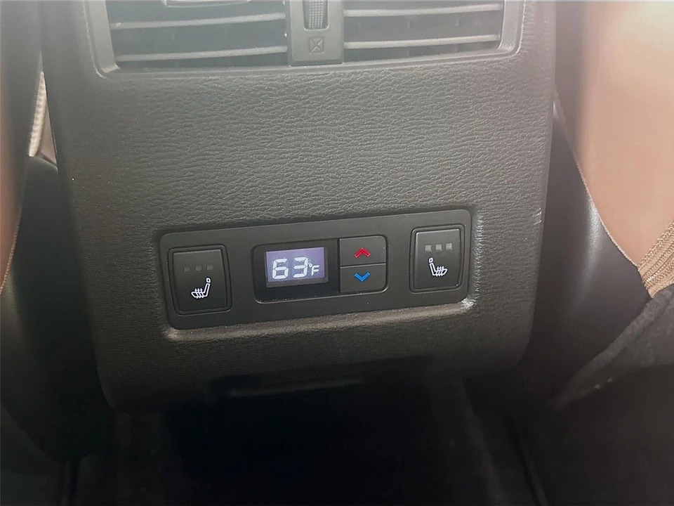 2025 Mitsubishi Outlander - Image 21 of 21