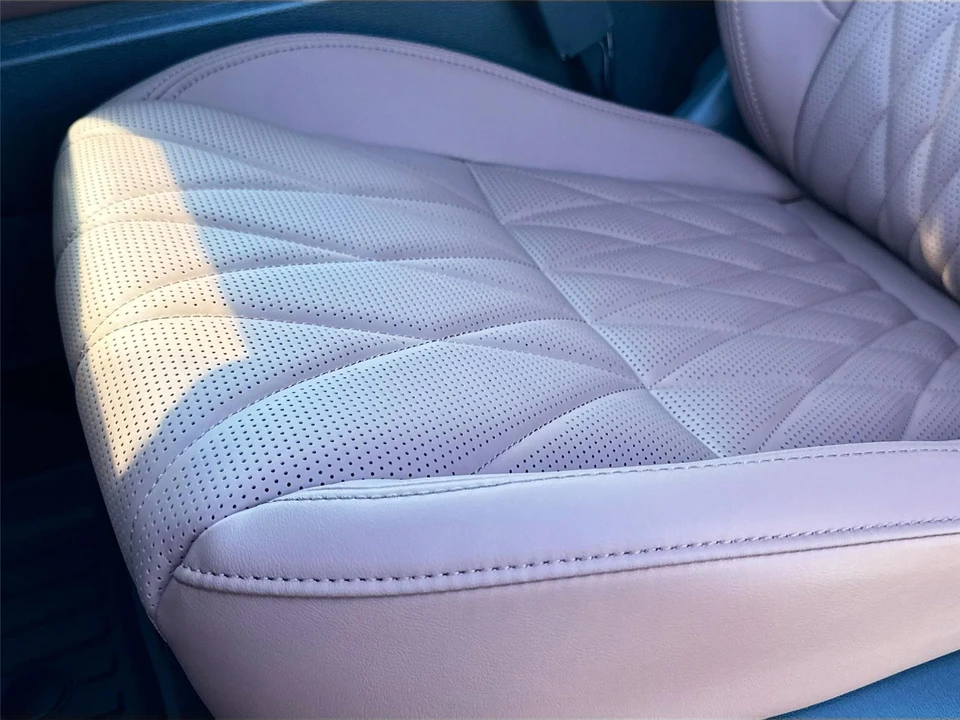 2025 Mitsubishi Outlander - Image 20 of 21
