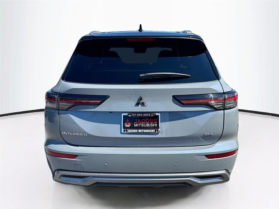 2025 Mitsubishi Outlander - Image 6 of 21