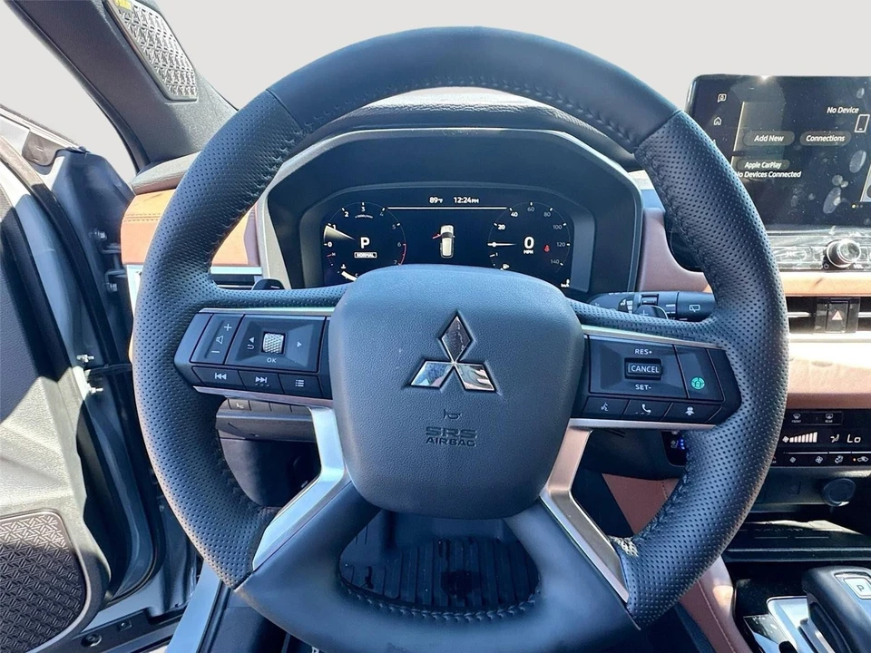 2025 Mitsubishi Outlander - Image 11 of 21