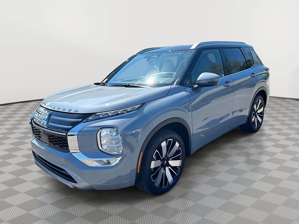 2025 Mitsubishi Outlander - Image 3 of 21