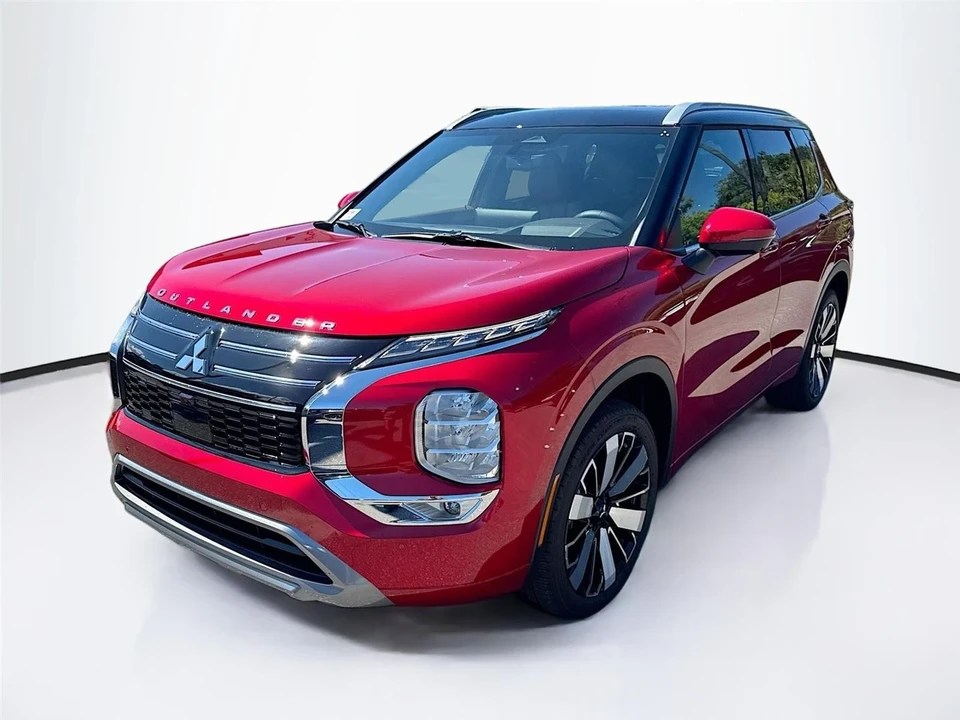 2025 Mitsubishi Outlander - Image 3 of 21