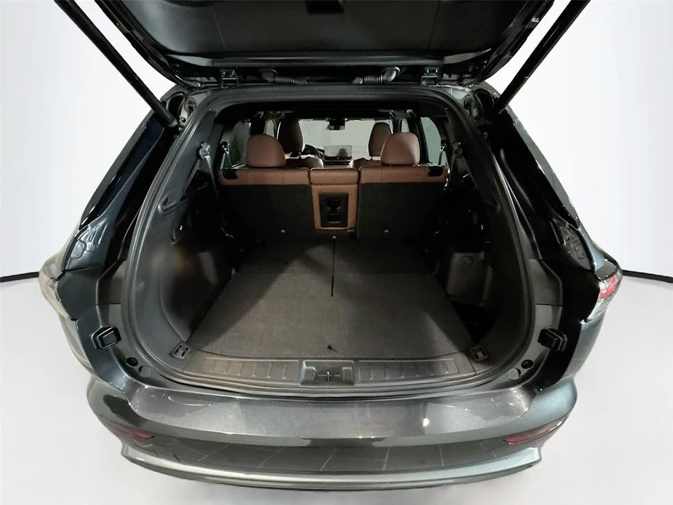 2025 Mitsubishi Outlander - Image 17 of 21