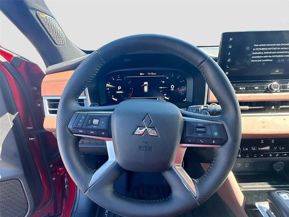 2025 Mitsubishi Outlander - Image 11 of 21