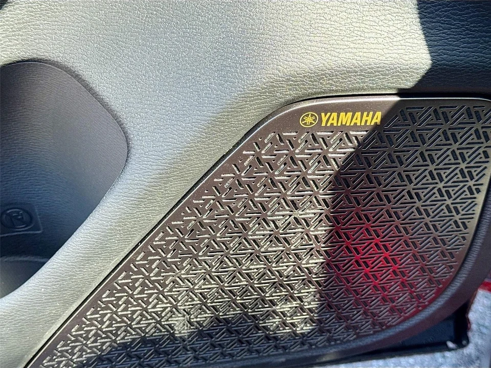2025 Mitsubishi Outlander - Image 19 of 21