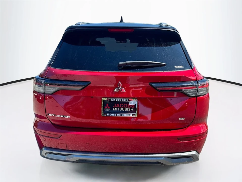 2025 Mitsubishi Outlander - Image 6 of 21