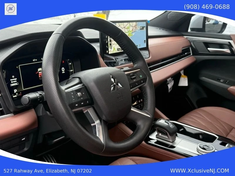 2025 Mitsubishi Outlander - Image 9 of 12