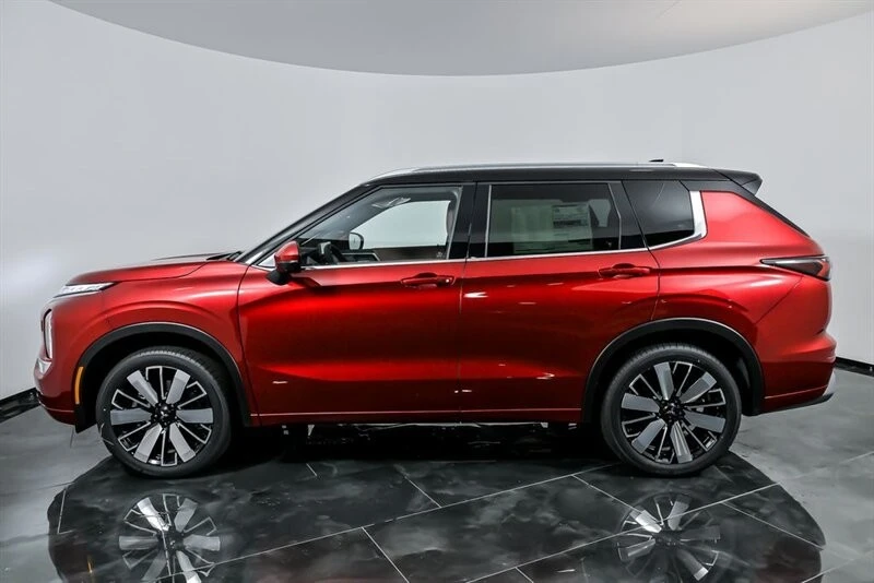 2025 Mitsubishi Outlander - Image 6 of 21
