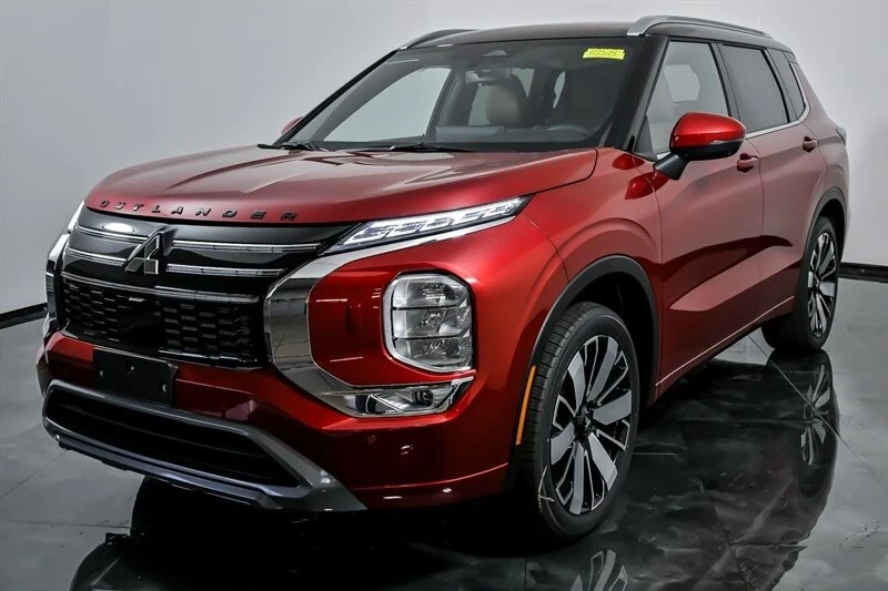 2025 Mitsubishi Outlander - Image 5 of 21