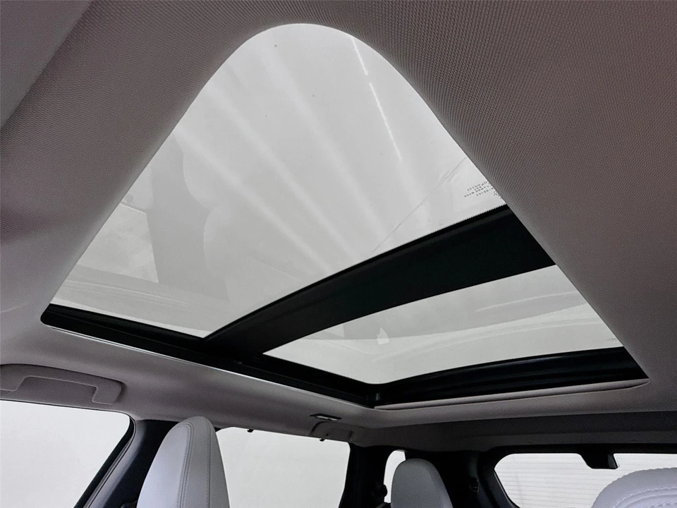 2025 Mitsubishi Outlander - Image 21 of 21