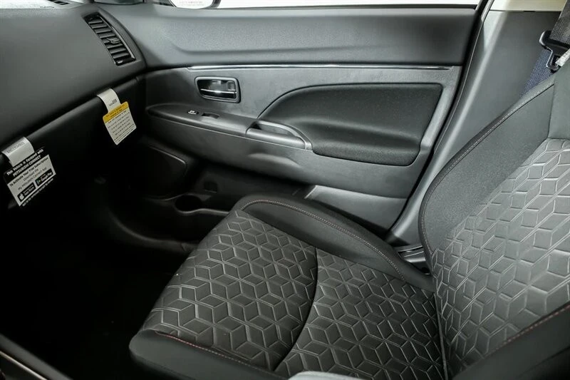 2025 Mitsubishi Outlander - Image 20 of 20