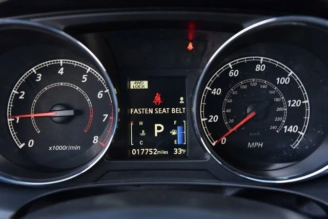 2025 Mitsubishi Outlander - Image 10 of 20