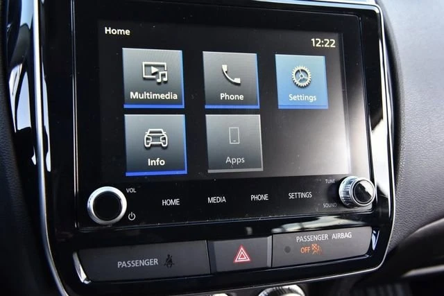 2025 Mitsubishi Outlander - Image 12 of 20