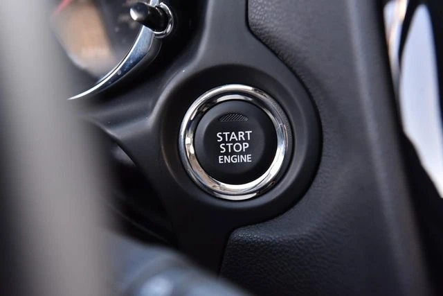 2025 Mitsubishi Outlander - Image 15 of 20