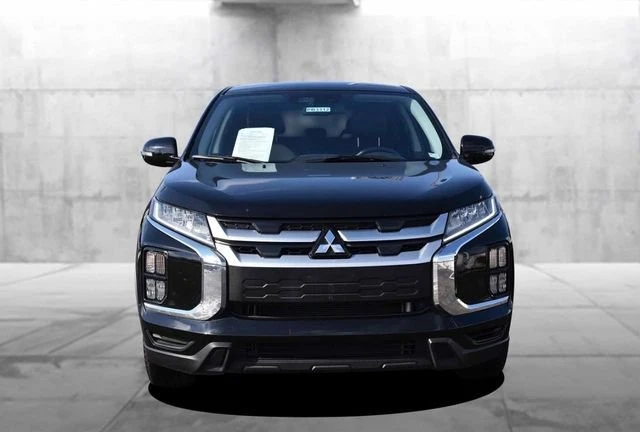 2025 Mitsubishi Outlander - Image 3 of 20